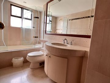 APARTAMENTO EN VENTA EN LA TOMATERA EL POBLADO 4 HABITACIONES 499 MTS