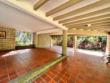 APARTAMENTO EN VENTA EN LA TOMATERA EL POBLADO 4 HABITACIONES 499 MTS