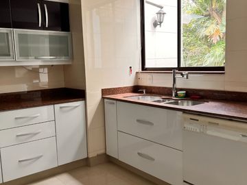 APARTAMENTO EN VENTA EN LA TOMATERA EL POBLADO 4 HABITACIONES 499 MTS