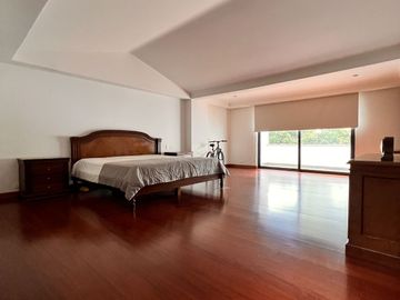 APARTAMENTO EN VENTA EN LA TOMATERA EL POBLADO 4 HABITACIONES 499 MTS