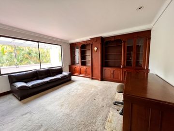 APARTAMENTO EN VENTA EN LA TOMATERA EL POBLADO 4 HABITACIONES 499 MTS