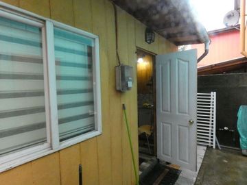 CASA EN BARRIO LOS CONQUISTADORES