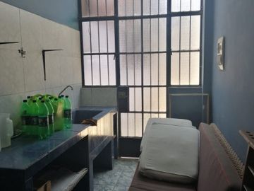 SE VENDE CASA DE PLAYA EN CALLE COMERCIO,    CERRO AZUL