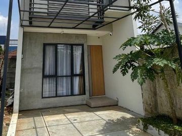 RUMAH DIJUAL MURAH PERUMAHAN 2 LANTAI DI CINANGKA SAWANGAN DEPOK DEKAT TERMINAL PONDOK CABE JUAL