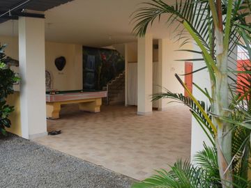 casa con vista al mar de venta en puerto cayo