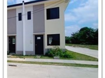 The Newly Listed Westdale Villas for Sale via Cavitex