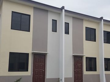 The Newly Listed Westdale Villas for Sale via Cavitex
