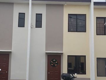 The Newly Listed Westdale Villas for Sale via Cavitex