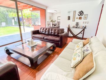 Excelente, Amplia Y Gran Terreno 6d-5b En Condominio Cerrado