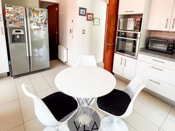 Excelente, Amplia Y Gran Terreno 6d-5b En Condominio Cerrado