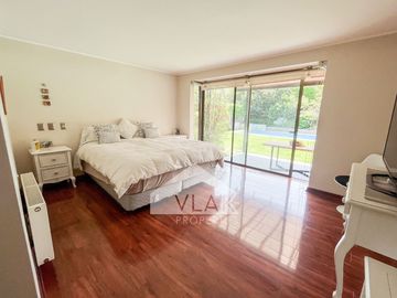 Excelente, Amplia Y Gran Terreno 6d-5b En Condominio Cerrado