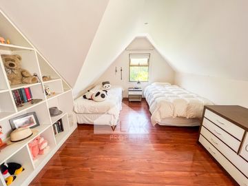 Excelente, Amplia Y Gran Terreno 6d-5b En Condominio Cerrado