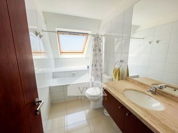 Excelente, Amplia Y Gran Terreno 6d-5b En Condominio Cerrado