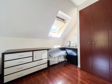 Excelente, Amplia Y Gran Terreno 6d-5b En Condominio Cerrado
