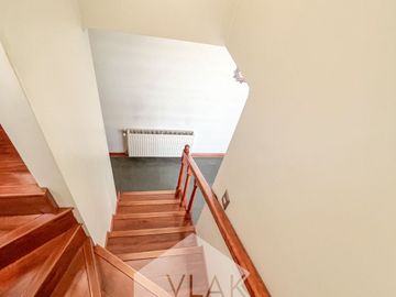 Excelente, Amplia Y Gran Terreno 6d-5b En Condominio Cerrado