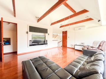 Excelente, Amplia Y Gran Terreno 6d-5b En Condominio Cerrado