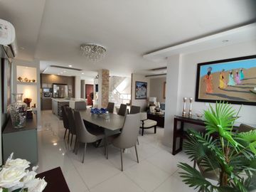 casa en urbanización de venta en manta zona sur