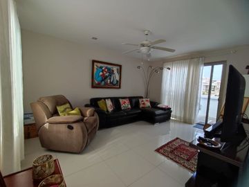 casa en urbanización de venta en manta zona sur