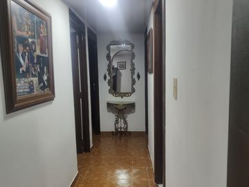 VENTA APARTAMENTO CHIMINANGOS 1 PISO GANGA