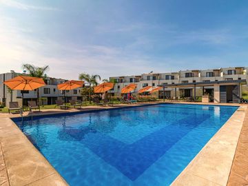 CASA CON ALBERCA EN VENTA A MINUTOS DE CUERNAVACA