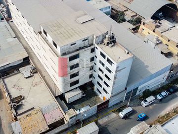 VENDO impresionante oportunidad de propiedad para fines industriales a pasos de la Av. Canto Bello a precio sin igual.