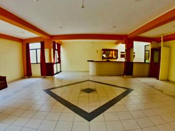 FANTASTICO EDIFICIO EN VENTA -- OPORTUNIDAD DE INVERSION EN LINCE