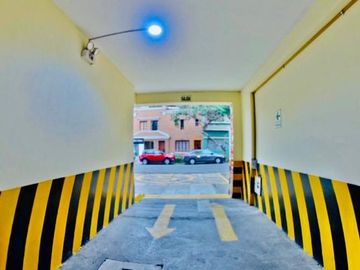 FANTASTICO EDIFICIO EN VENTA -- OPORTUNIDAD DE INVERSION EN LINCE
