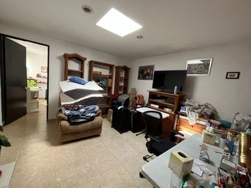 VENTA CASA CON ESTUDIO EN PLANTA BAJA EN JURIQUILLA QUERETARO