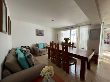 VENTA CASA CON ESTUDIO EN PLANTA BAJA EN JURIQUILLA QUERETARO