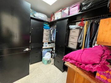 VENTA CASA CON ESTUDIO EN PLANTA BAJA EN JURIQUILLA QUERETARO