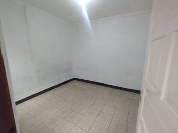 VENTA CASA EN LOS ESTEROS SUR DE GUAYAQUIL (VIVI)