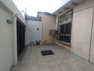 VENTA CASA EN LOS ESTEROS SUR DE GUAYAQUIL (VIVI)