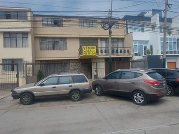 VENTA CASA EN MAGDALENA DEL MAR 300 M2