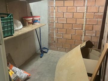 ELEGANTE DÚPLEX DE 5 DORMITORIOS EN ZONA RESIDENCIAL DE CHACARILLA