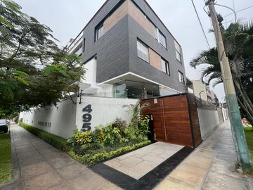 ELEGANTE DÚPLEX DE 5 DORMITORIOS EN ZONA RESIDENCIAL DE CHACARILLA