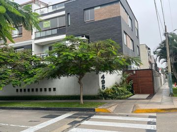 ELEGANTE DÚPLEX DE 5 DORMITORIOS EN ZONA RESIDENCIAL DE CHACARILLA