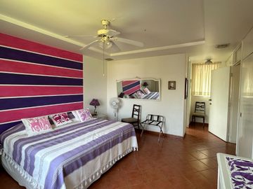 VENTA DE HERMOSA CASA DE 4,000 MTS DE TERRENO EN ZONA RESIDENCIAL DE CUERNAVACA