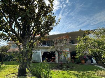 VENTA DE HERMOSA CASA DE 4,000 MTS DE TERRENO EN ZONA RESIDENCIAL DE CUERNAVACA
