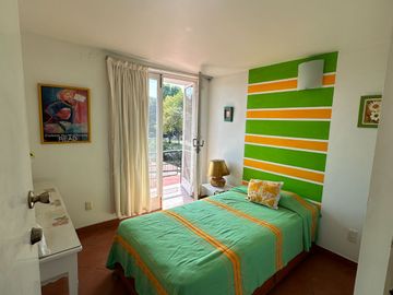 VENTA DE HERMOSA CASA DE 4,000 MTS DE TERRENO EN ZONA RESIDENCIAL DE CUERNAVACA