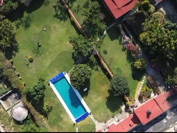 VENTA DE HERMOSA CASA DE 4,000 MTS DE TERRENO EN ZONA RESIDENCIAL DE CUERNAVACA