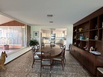 VENTA DE HERMOSA CASA DE 4,000 MTS DE TERRENO EN ZONA RESIDENCIAL DE CUERNAVACA