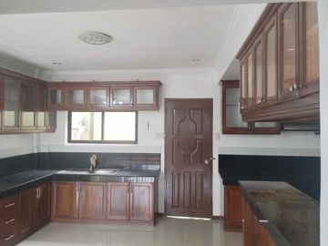 Ready to Move-In 3 Storey 5 Bedroom House walking Distance from Highway in Talisay, Cebu