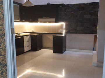 Dijual Rumah di Gading Serpong Siap Huni Hadap Timur Laut Lebar 8