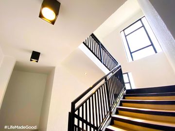 Tagaytay RFO 2Br, 2 T&B with Balcony & Parking Slot @ 8.3 M