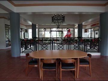 Tagaytay RFO 2Br, 2 T&B with Balcony & Parking Slot @ 8.3 M