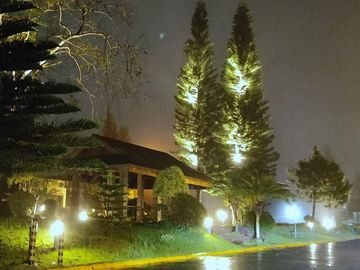 Tagaytay RFO 2Br, 2 T&B with Balcony & Parking Slot @ 8.3 M