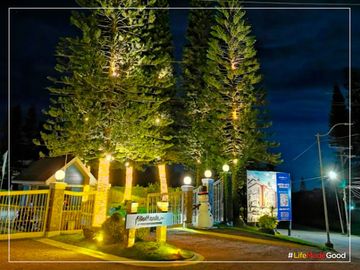 Tagaytay RFO 2Br, 2 T&B with Balcony & Parking Slot @ 8.3 M