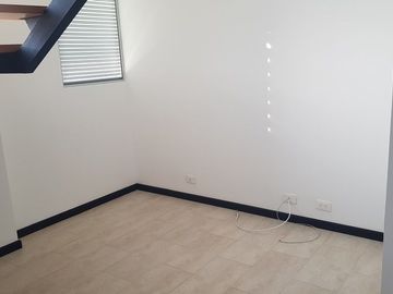 VENTA DE CASA DE 165 M2 EN CONJUNTO EN LA FLORIDA, MANIZALES CALDAS