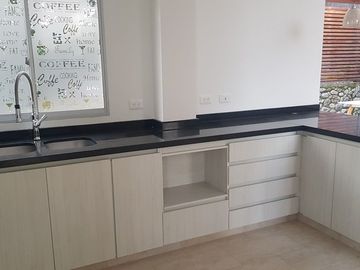 VENTA DE CASA DE 165 M2 EN CONJUNTO EN LA FLORIDA, MANIZALES CALDAS