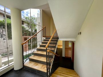 VENTA CASA 3 DORMITORIOS CUMBAYA SECTOR FRANCISCO DE ORELLANA
